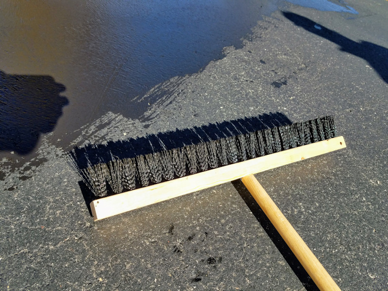 DB22 22″ Driveway Sealer Applicator Brush/Squeegee ONEsweep®
